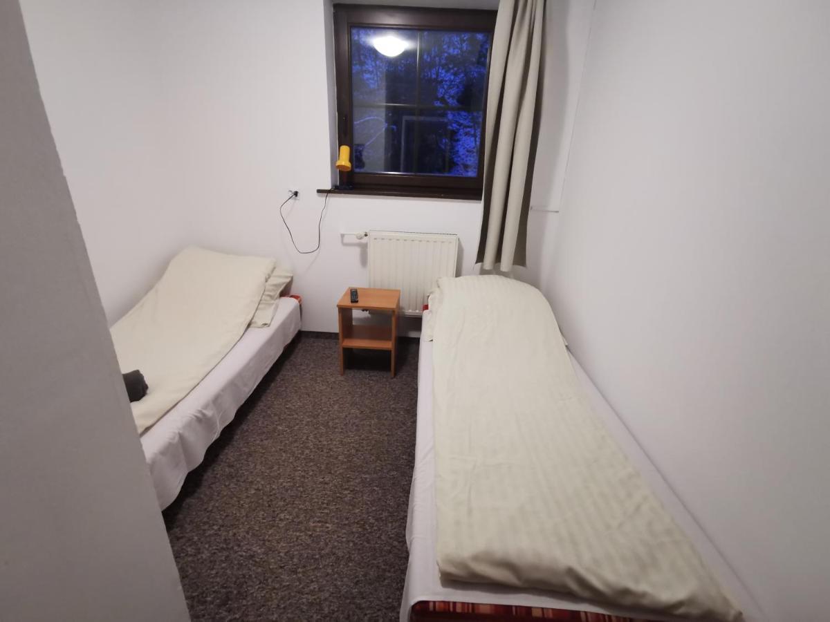 Straszny Dwor Hotel Duszniki Zdroj Room photo