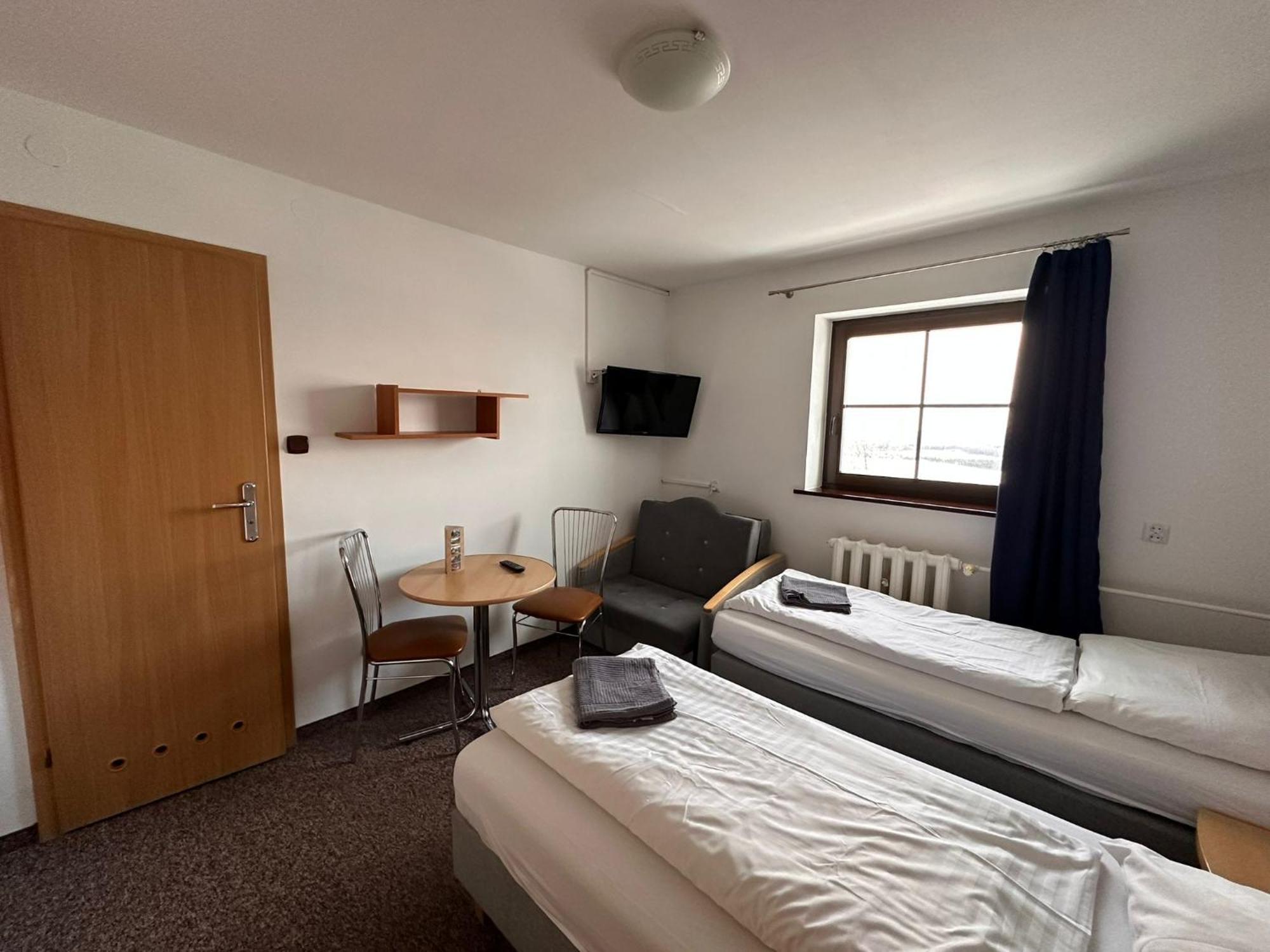 Straszny Dwor Hotel Duszniki Zdroj Room photo