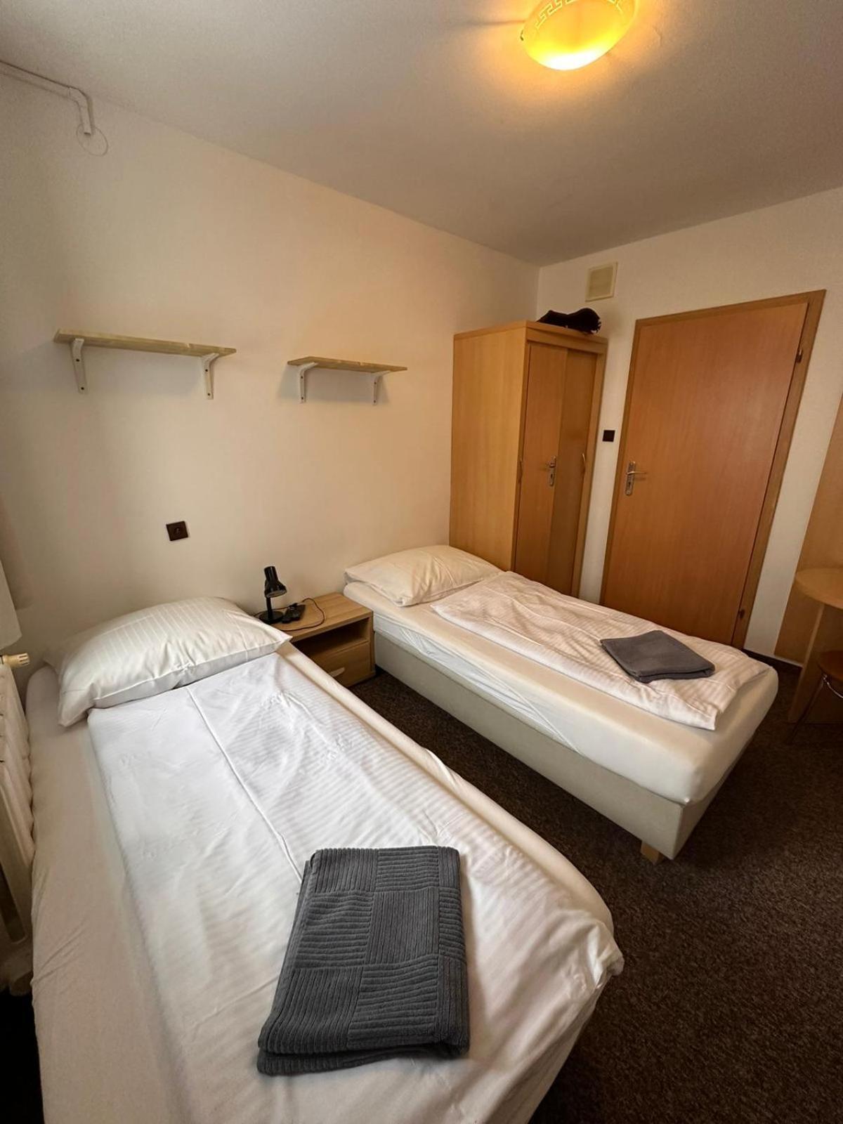 Straszny Dwor Hotel Duszniki Zdroj Room photo
